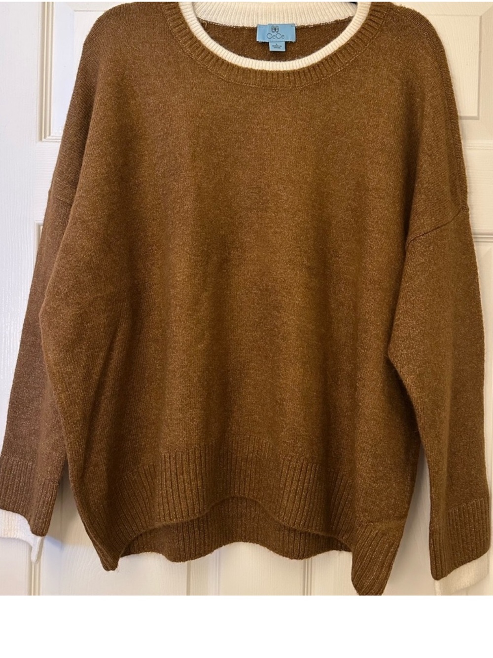 CeCe Brown Crewneck Sweater with Cream Trim new with tags size large MSRP $69